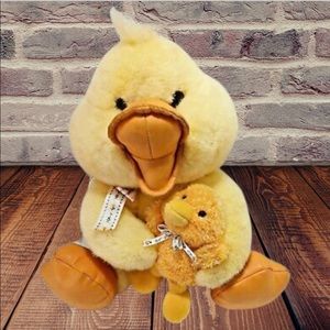Commonwealth Mother Duck &Baby Plush 11”.